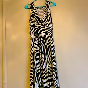 Jennifer Lopez size large sleeveless long dress